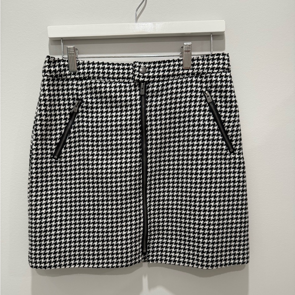 NEW Hollister Herringbone Ultra High Rise Skirt Size L NWOT